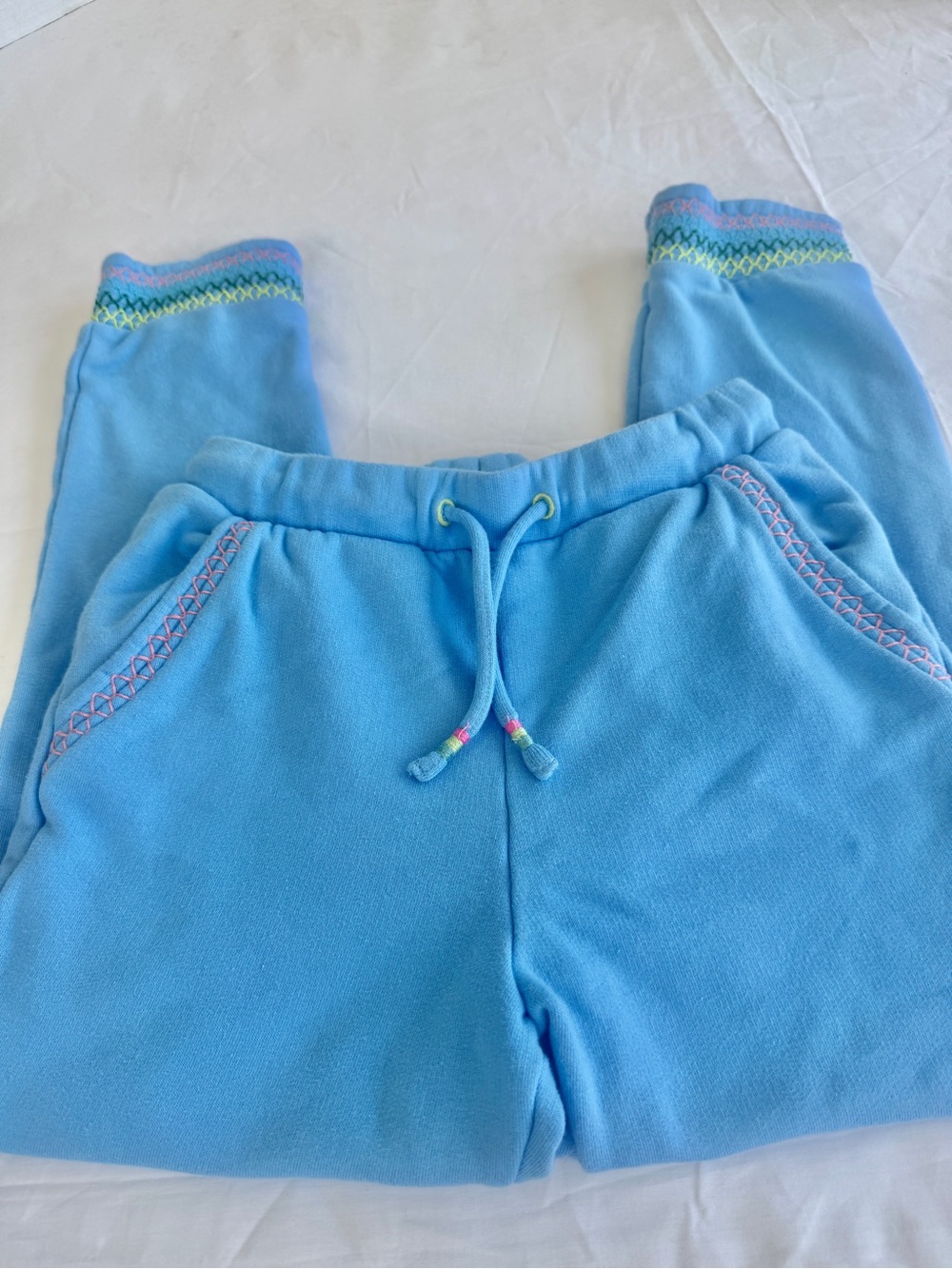 Vineyard Vines Girls S (7-8) Baby Blue Rainbow Embroidered Dreamcloth Joggers